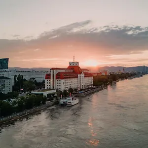 Hotel Hilton Waterfront, Wiedeń
