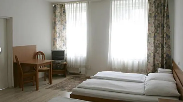 Hotel Cyrus Bécs Panzió