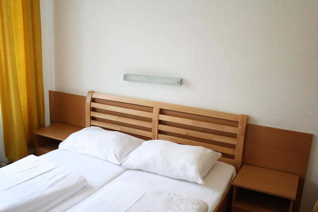 Hotel Cyrus Bécs Panzió