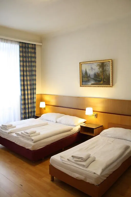 Panzió Hotel Cyrus Bécs