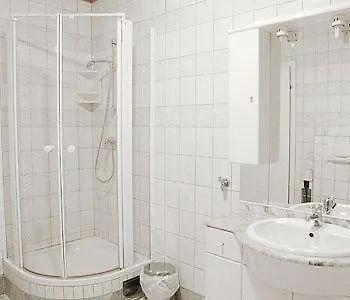 ** Panzió Hotel Cyrus Bécs Ausztria