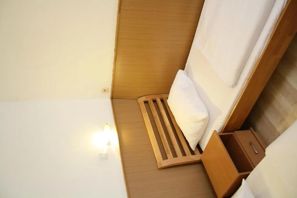 Panzió Hotel Cyrus Bécs